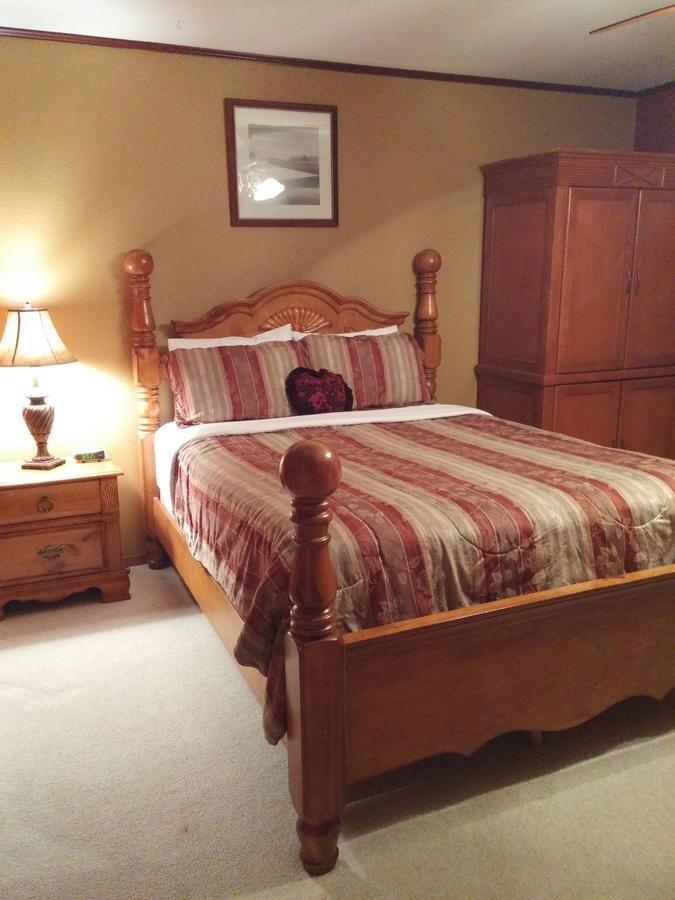 A Hyde Away Inn B&B Ток Экстерьер фото