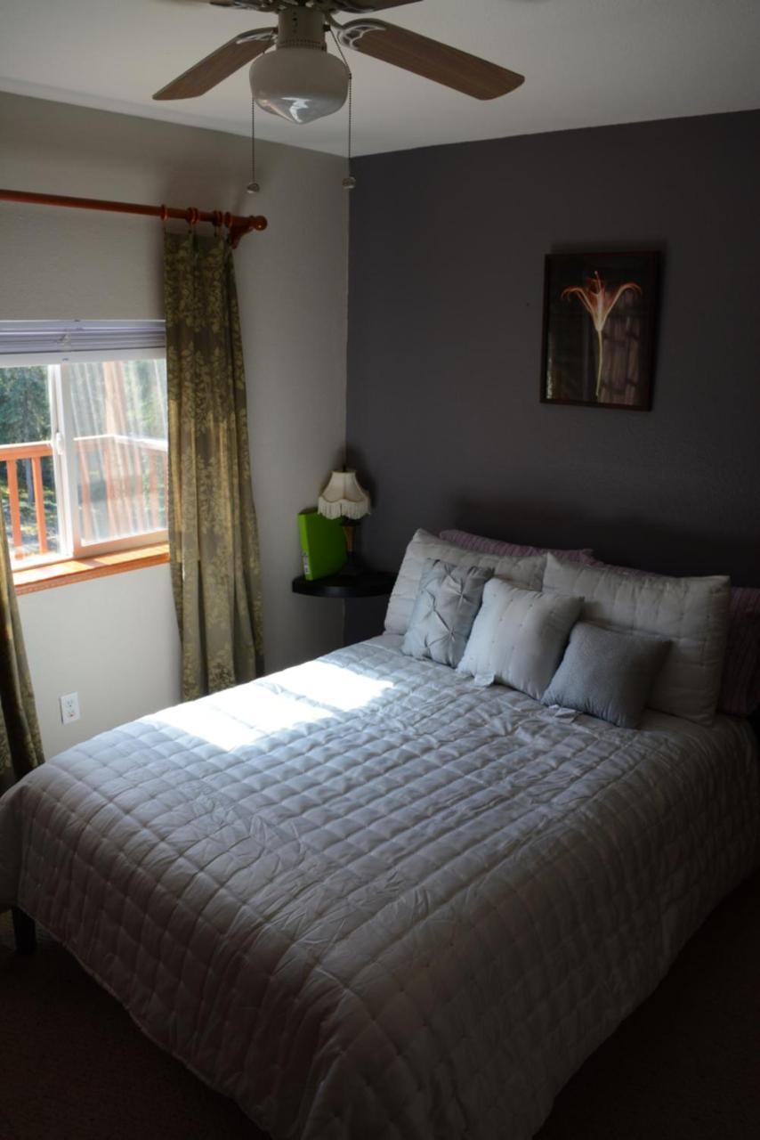 A Hyde Away Inn B&B Ток Экстерьер фото